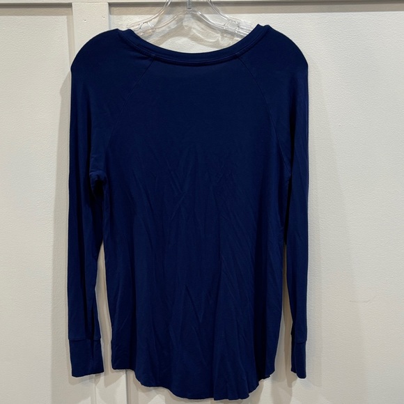 American Eagle Outfitters Deep Blue Long Sleeve Tee - Picture 4 of 4